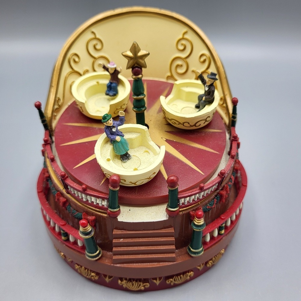 Mr Christmas Musical Spinning Teacup Ride Holiday Decor Red Gold Wind Up 2010